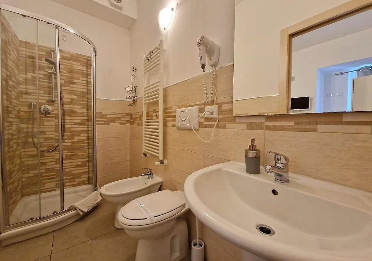 B&B Viale San Pietro Sassari 2*,  İtalya